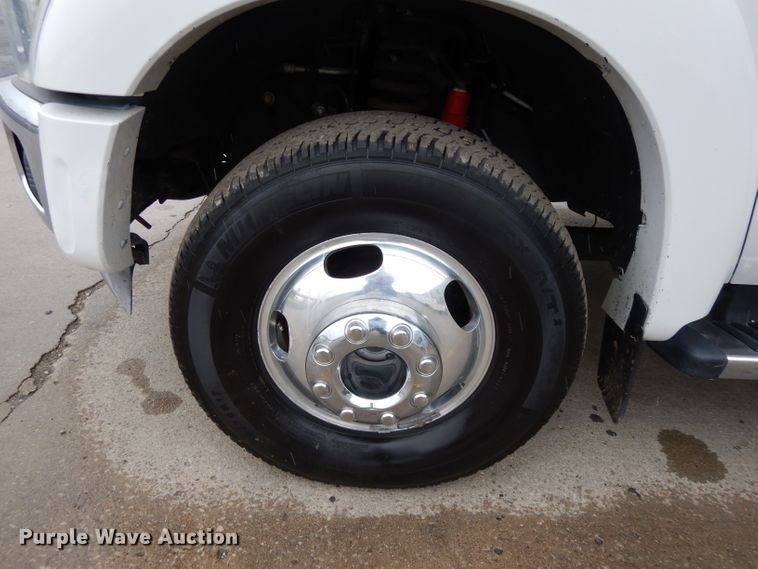 image for item GH9094 2011 Ford F450 Super Duty Lariat  Crew Cab flatbed truck