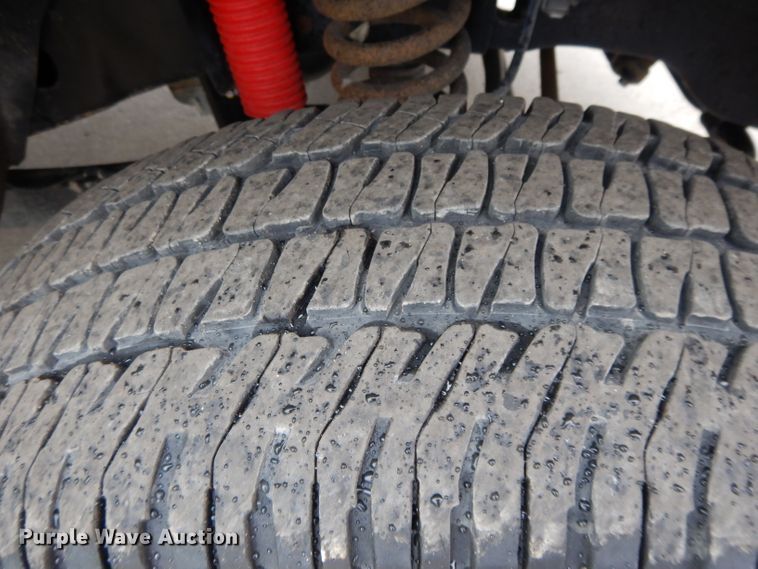 image for item GH9094 2011 Ford F450 Super Duty Lariat  Crew Cab flatbed truck