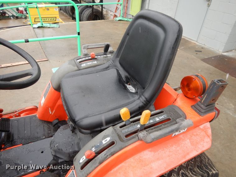 image for item GH9095 Kubota B2400  MFWD tractor