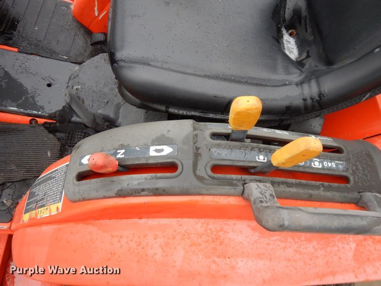 image for item GH9095 Kubota B2400  MFWD tractor