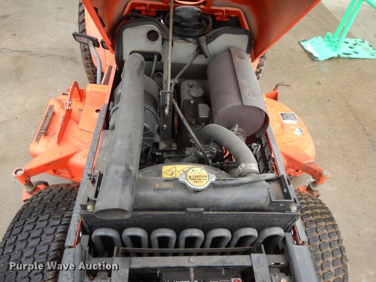 image for item GH9095 Kubota B2400  MFWD tractor