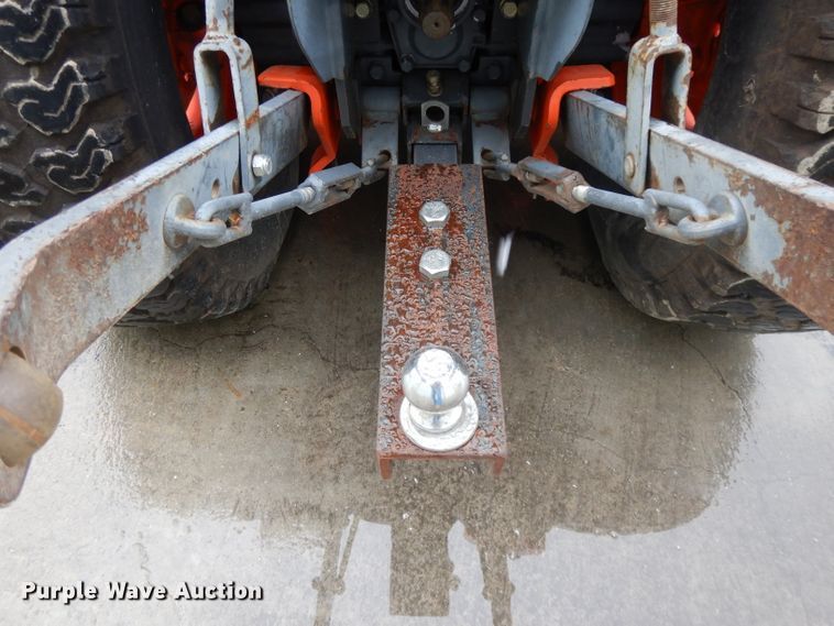 image for item GH9095 Kubota B2400  MFWD tractor