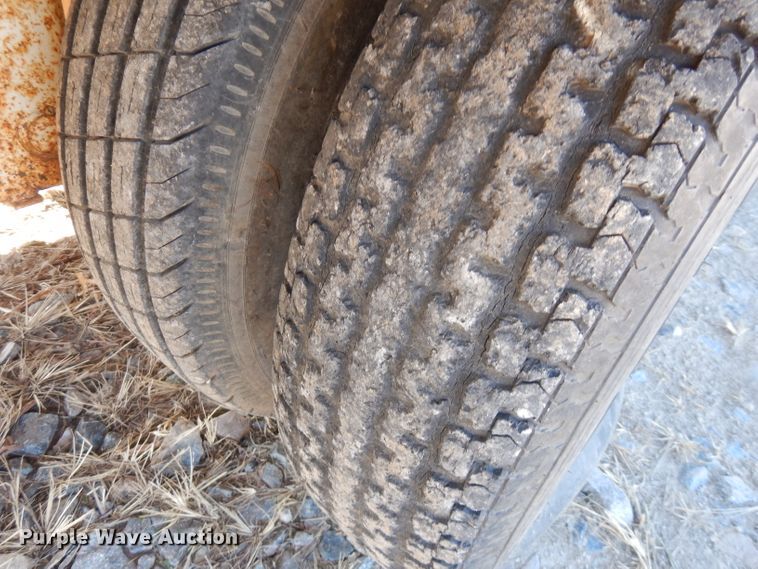 image for item GK9492 2008 EW Trailers equipment trailer