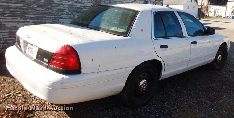 image for item GK9502 2011 Ford Crown Victoria Police Interceptor