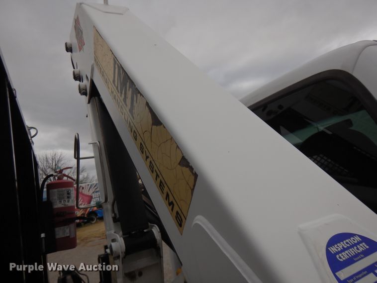 image for item GK9547 2007 Ford F550 Super Duty  flatbed truck with crane