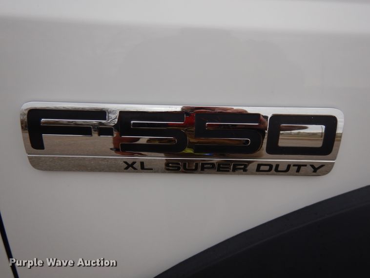 image for item GK9547 2007 Ford F550 Super Duty  flatbed truck with crane