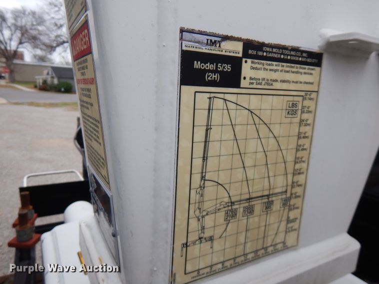 image for item GK9547 2007 Ford F550 Super Duty  flatbed truck with crane