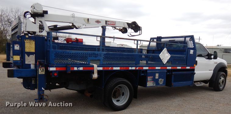 image for item GK9548 2007 Ford F550 Super Duty  utility truck with crane