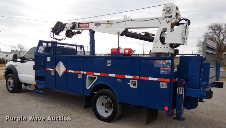 image for item GK9548 2007 Ford F550 Super Duty  utility truck with crane