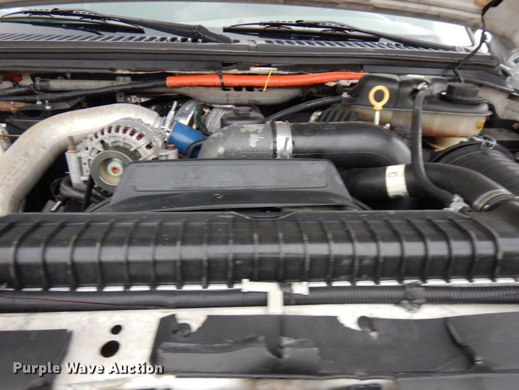 image for item GK9548 2007 Ford F550 Super Duty  utility truck with crane