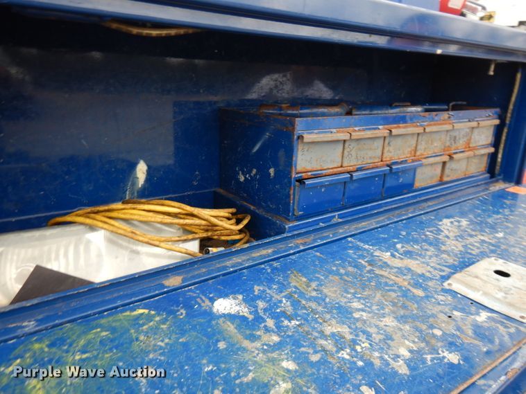 image for item GK9548 2007 Ford F550 Super Duty  utility truck with crane