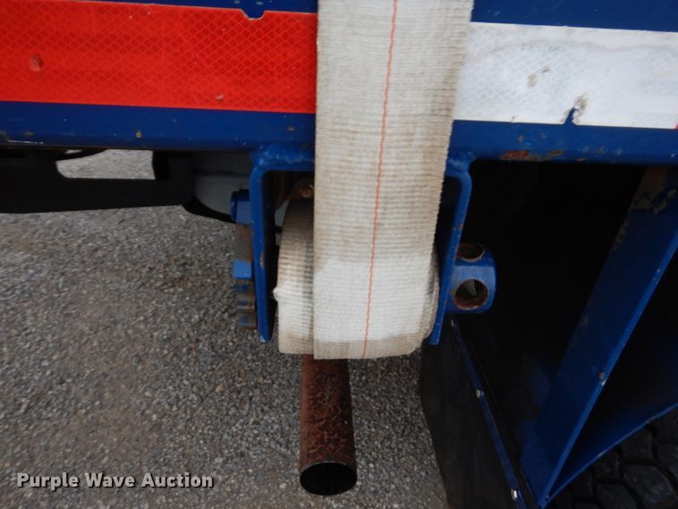 image for item GK9548 2007 Ford F550 Super Duty  utility truck with crane