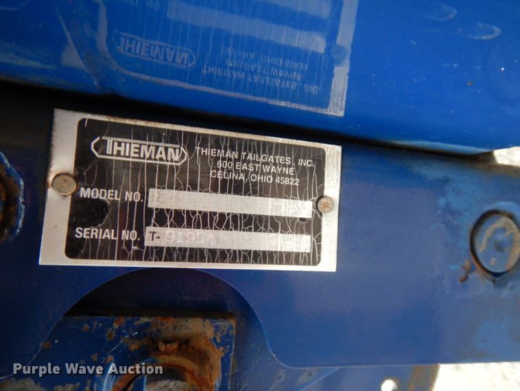 image for item GK9548 2007 Ford F550 Super Duty  utility truck with crane