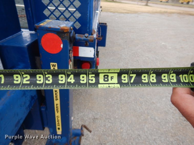 image for item GK9548 2007 Ford F550 Super Duty  utility truck with crane