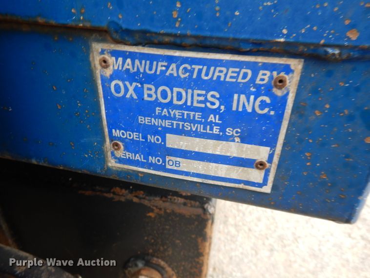 image for item GK9549 2003 Ford F550 Super Duty  flatbed truck with crane