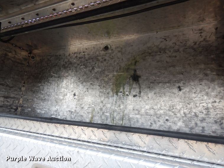 image for item GK9549 2003 Ford F550 Super Duty  flatbed truck with crane