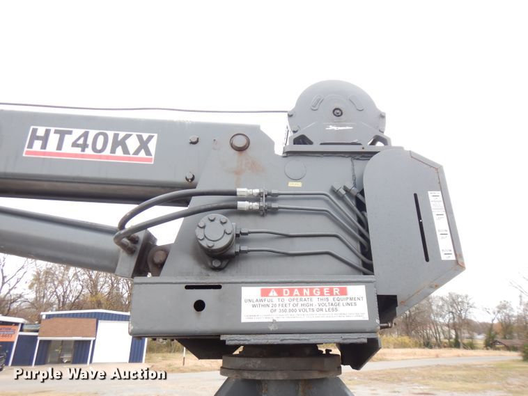 image for item GK9549 2003 Ford F550 Super Duty  flatbed truck with crane