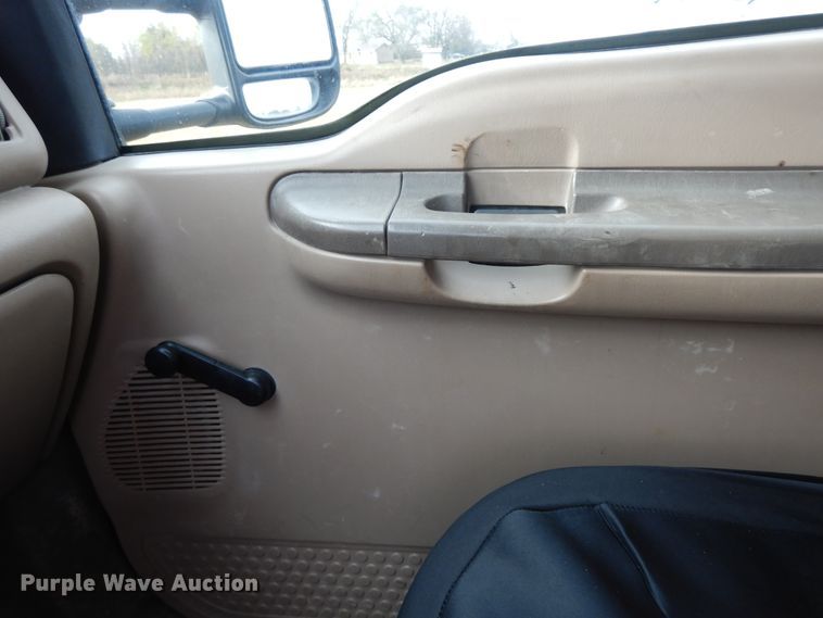 image for item GK9552 1999 Ford F450 Super Duty  flatbed truck