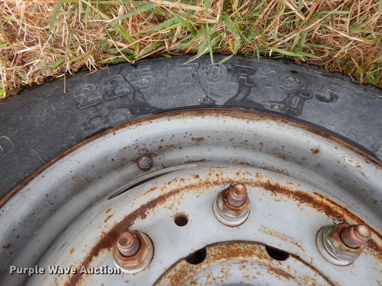 image for item GK9552 1999 Ford F450 Super Duty  flatbed truck