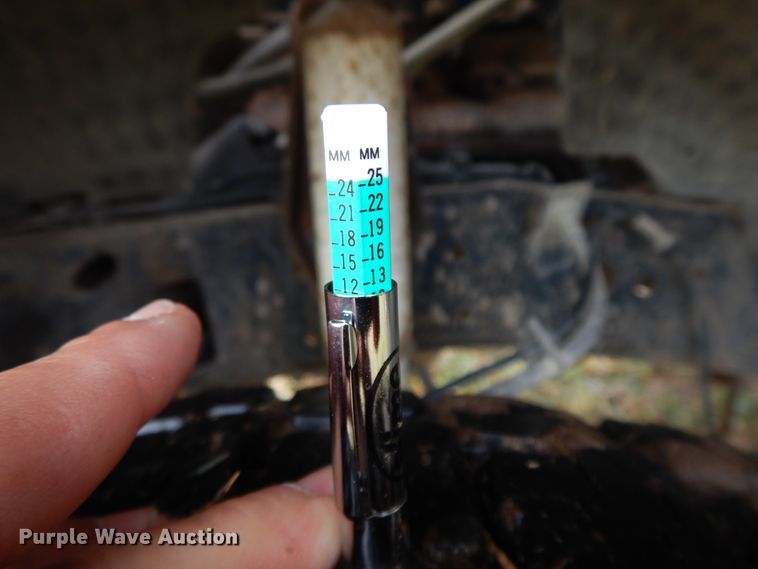 image for item GK9552 1999 Ford F450 Super Duty  flatbed truck