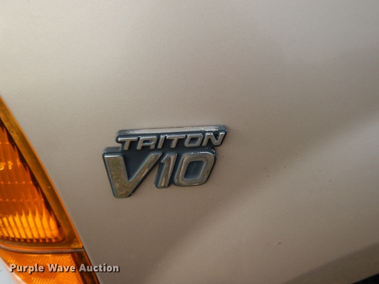 image for item GK9552 1999 Ford F450 Super Duty  flatbed truck