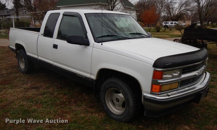 image for item GK9588 1998 Chevrolet C1500  Ext. Cab pickup truck
