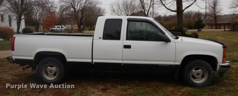 image for item GK9588 1998 Chevrolet C1500  Ext. Cab pickup truck