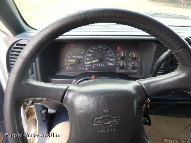 image for item GK9588 1998 Chevrolet C1500  Ext. Cab pickup truck