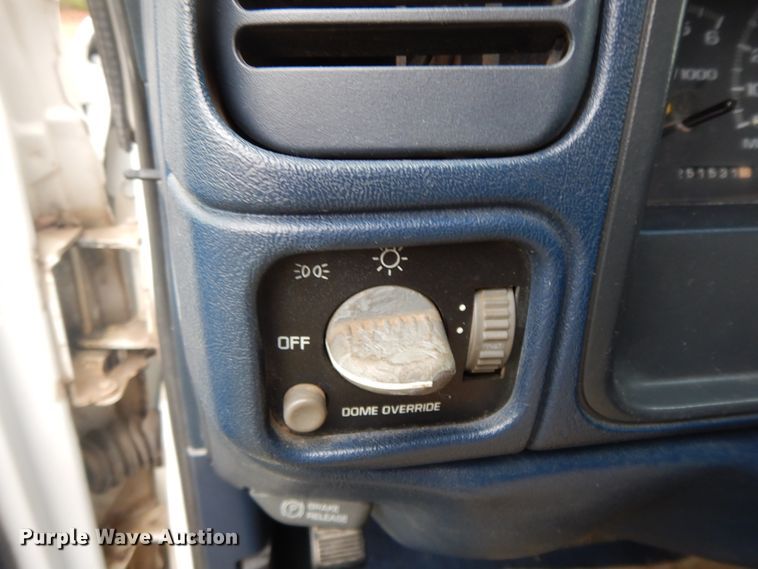 image for item GK9588 1998 Chevrolet C1500  Ext. Cab pickup truck