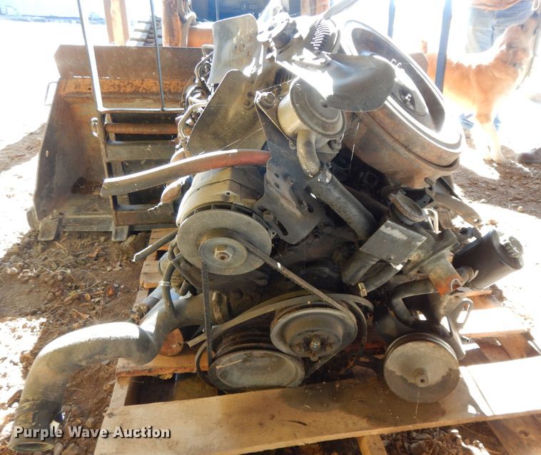 image for item GK9595 GM 6.5L eight cylinder diesel engine