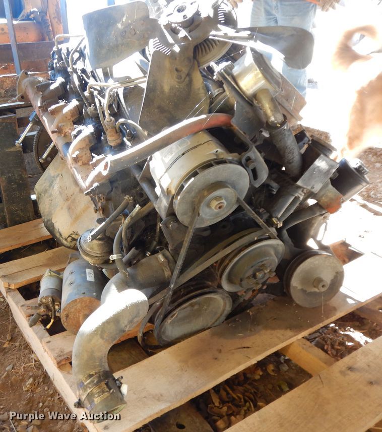 image for item GK9595 GM 6.5L eight cylinder diesel engine