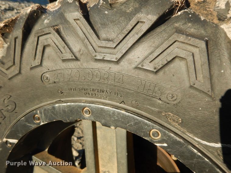 image for item GK9666 John Deere Gator 825i  utility vehicle