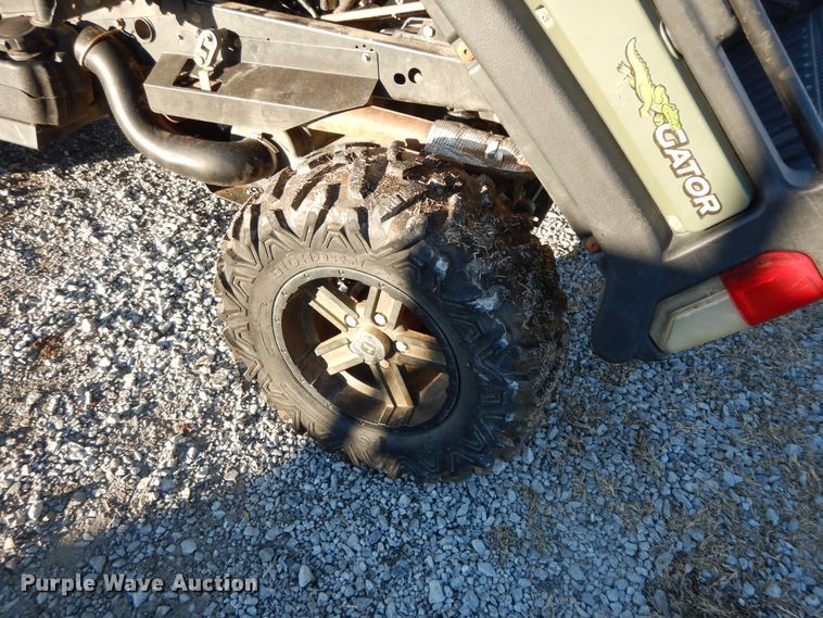 image for item GK9666 John Deere Gator 825i  utility vehicle