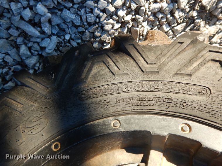 image for item GK9666 John Deere Gator 825i  utility vehicle