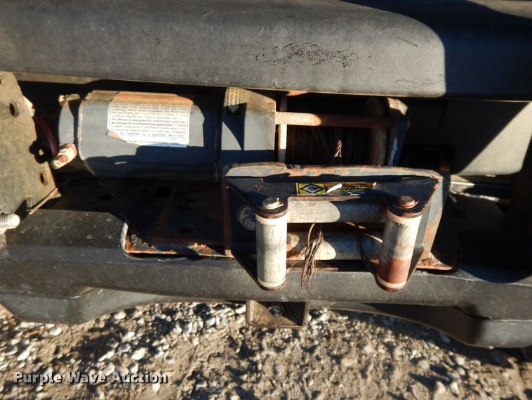 image for item GK9666 John Deere Gator 825i  utility vehicle