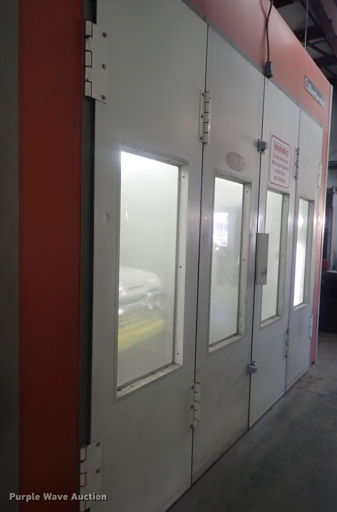 image for item GN9210 1987 Blowtherm EF750 paint booth