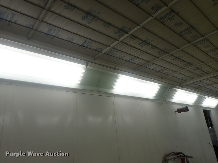 image for item GN9210 1987 Blowtherm EF750 paint booth