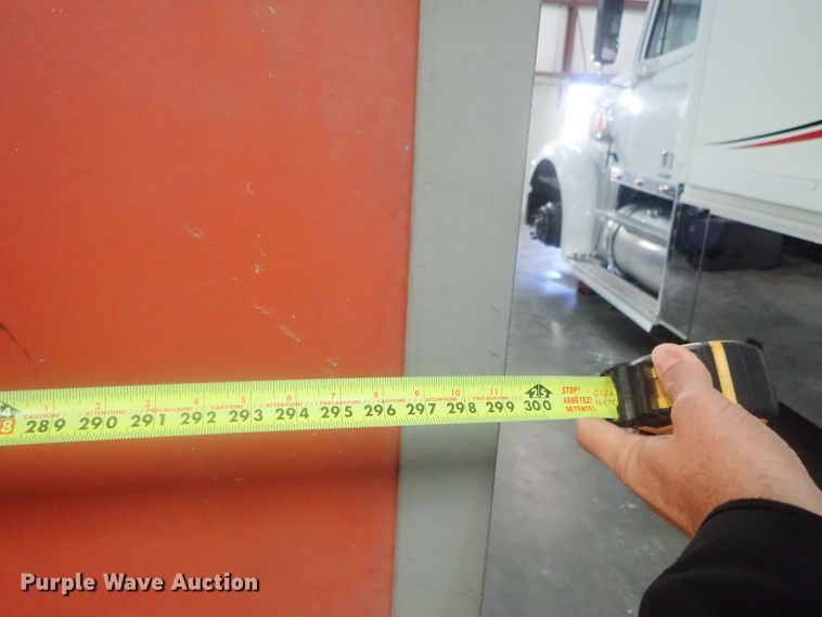 image for item GN9210 1987 Blowtherm EF750 paint booth