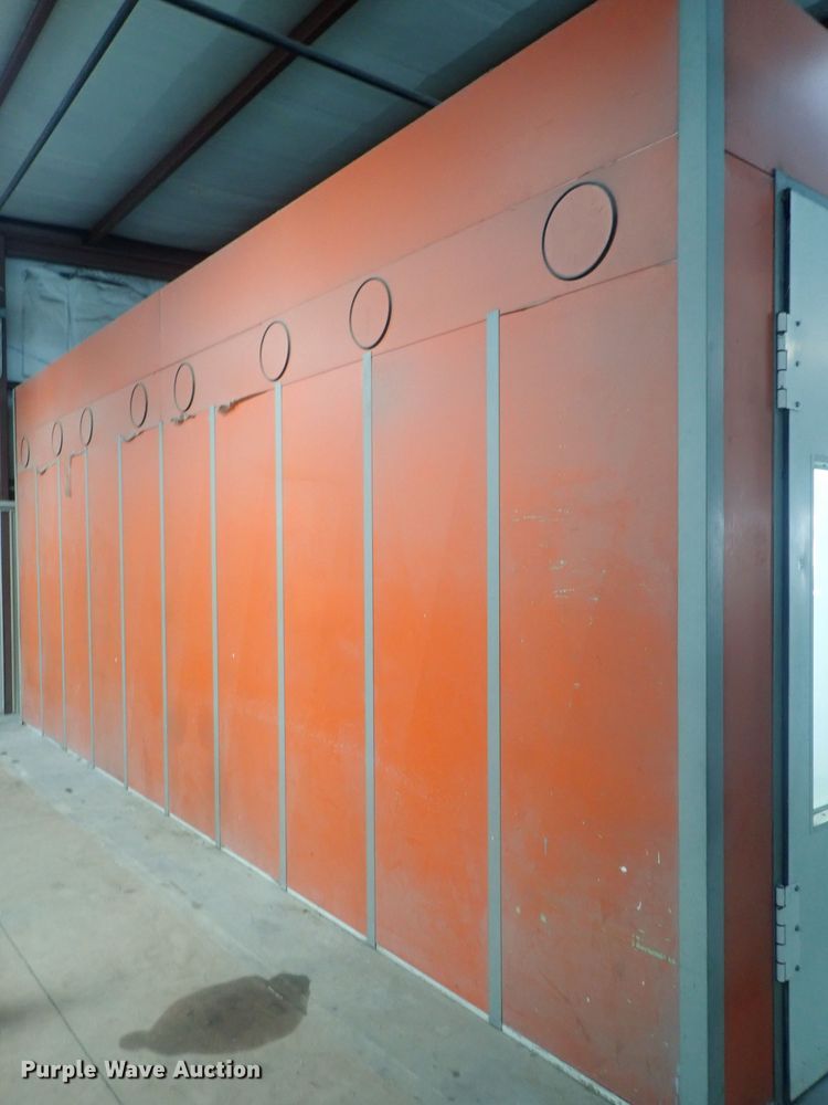 image for item GN9210 1987 Blowtherm EF750 paint booth