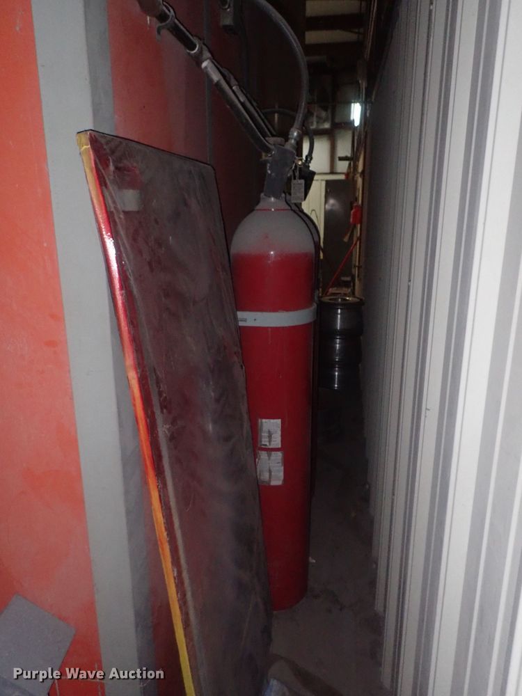 image for item GN9210 1987 Blowtherm EF750 paint booth