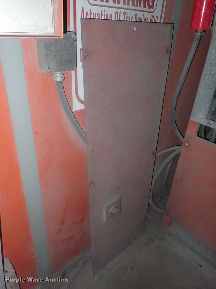 image for item GN9210 1987 Blowtherm EF750 paint booth