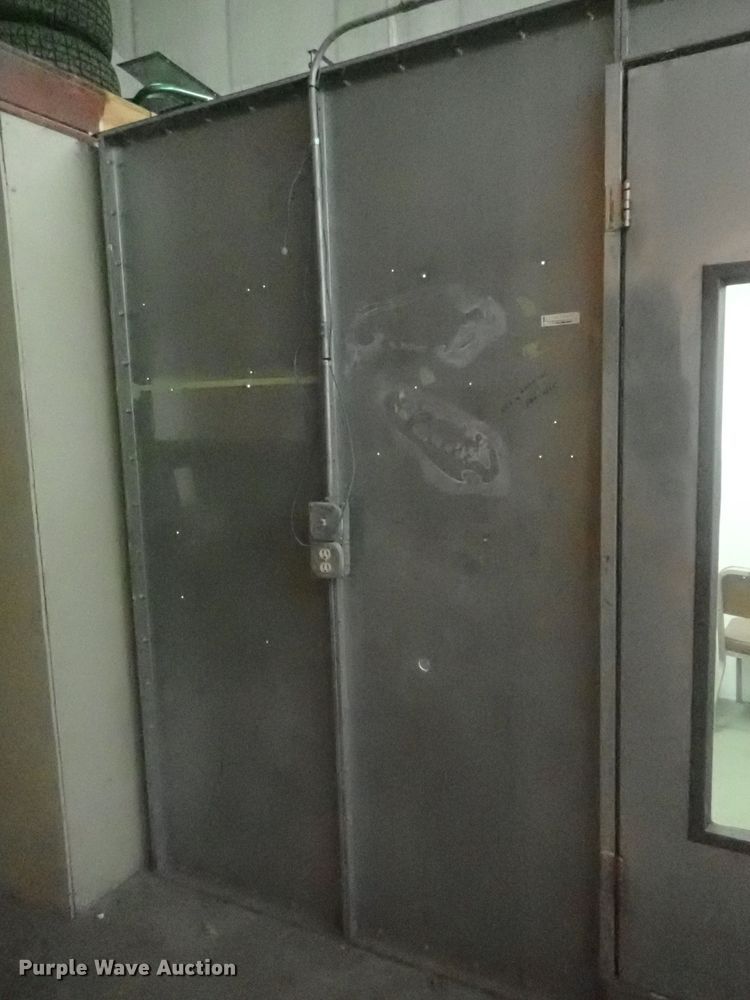 image for item GN9210 1987 Blowtherm EF750 paint booth