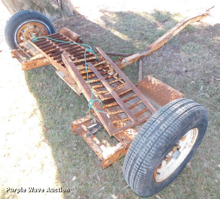 image for item GQ9904 1987 tow dolly