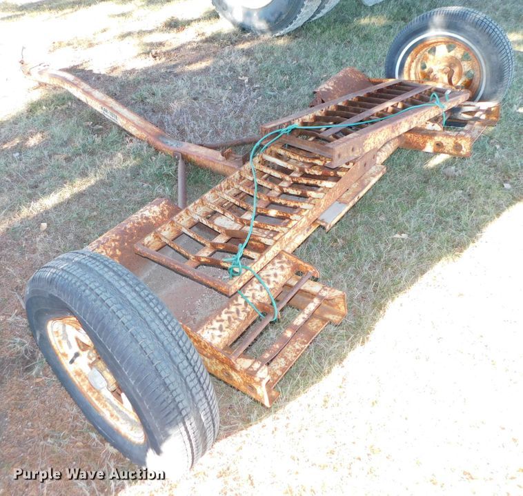 image for item GQ9904 1987 tow dolly
