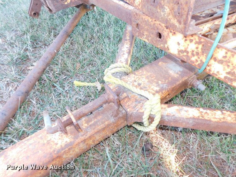 image for item GQ9904 1987 tow dolly