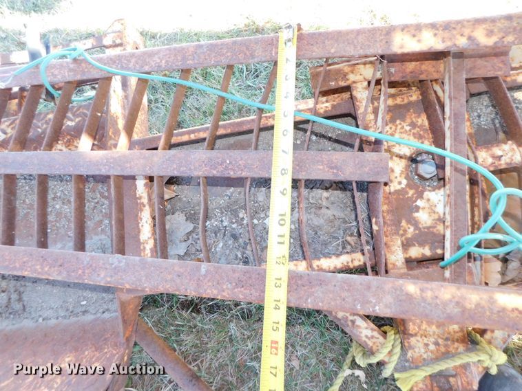 image for item GQ9904 1987 tow dolly