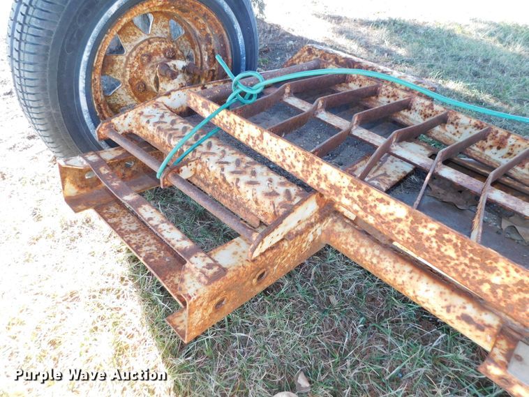 image for item GQ9904 1987 tow dolly