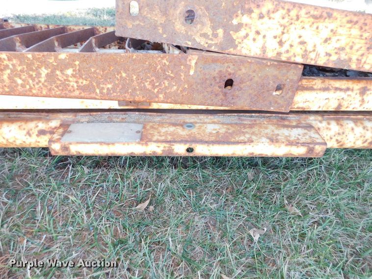 image for item GQ9904 1987 tow dolly