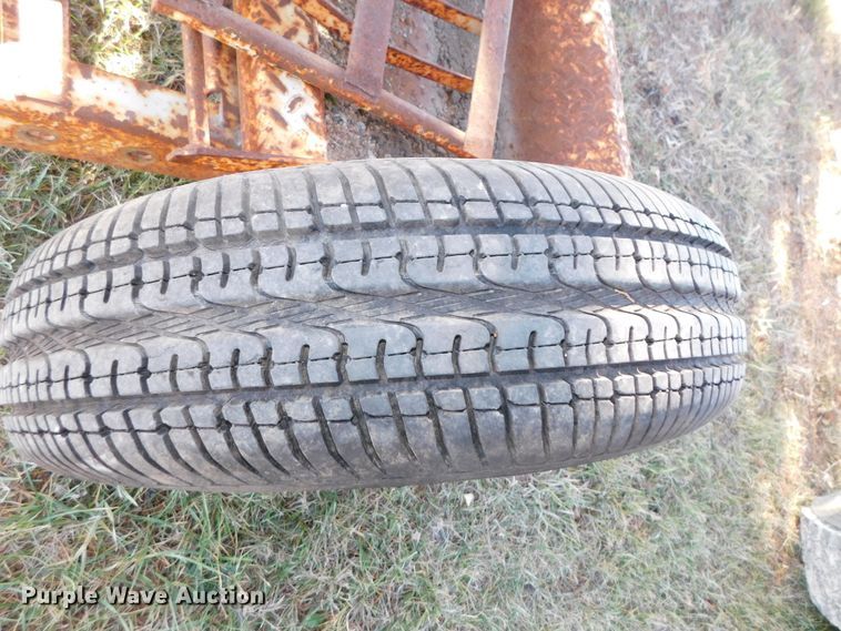 image for item GQ9904 1987 tow dolly