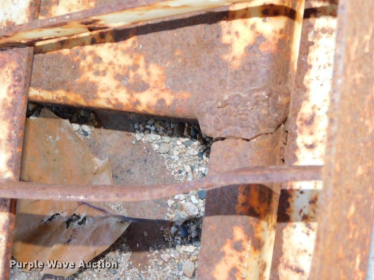 image for item GQ9904 1987 tow dolly